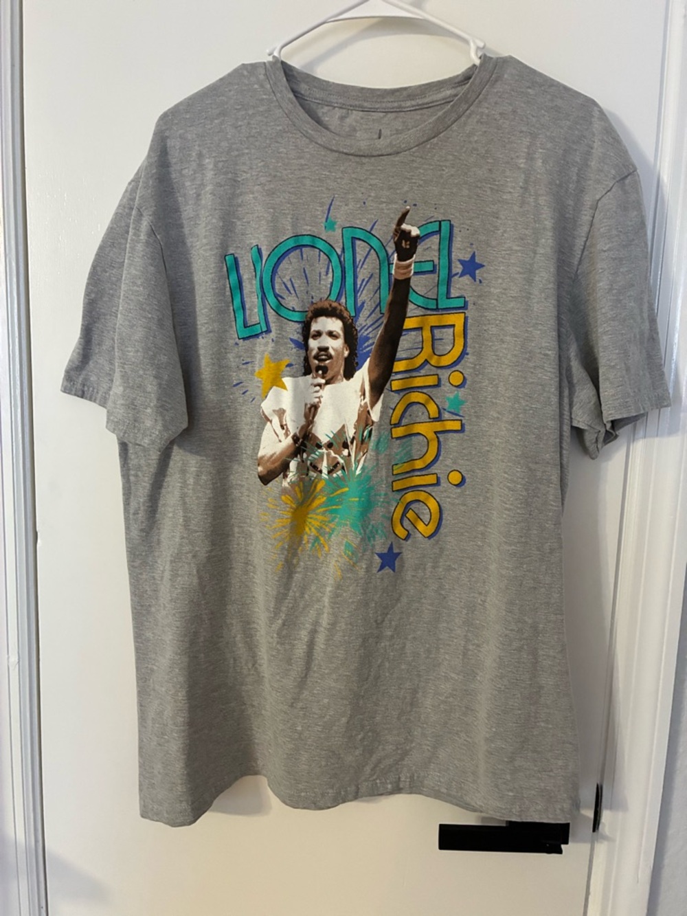 Gray Graphic Lionel Richie Short-Sleeve Concert T-Shirt - Official Merch.